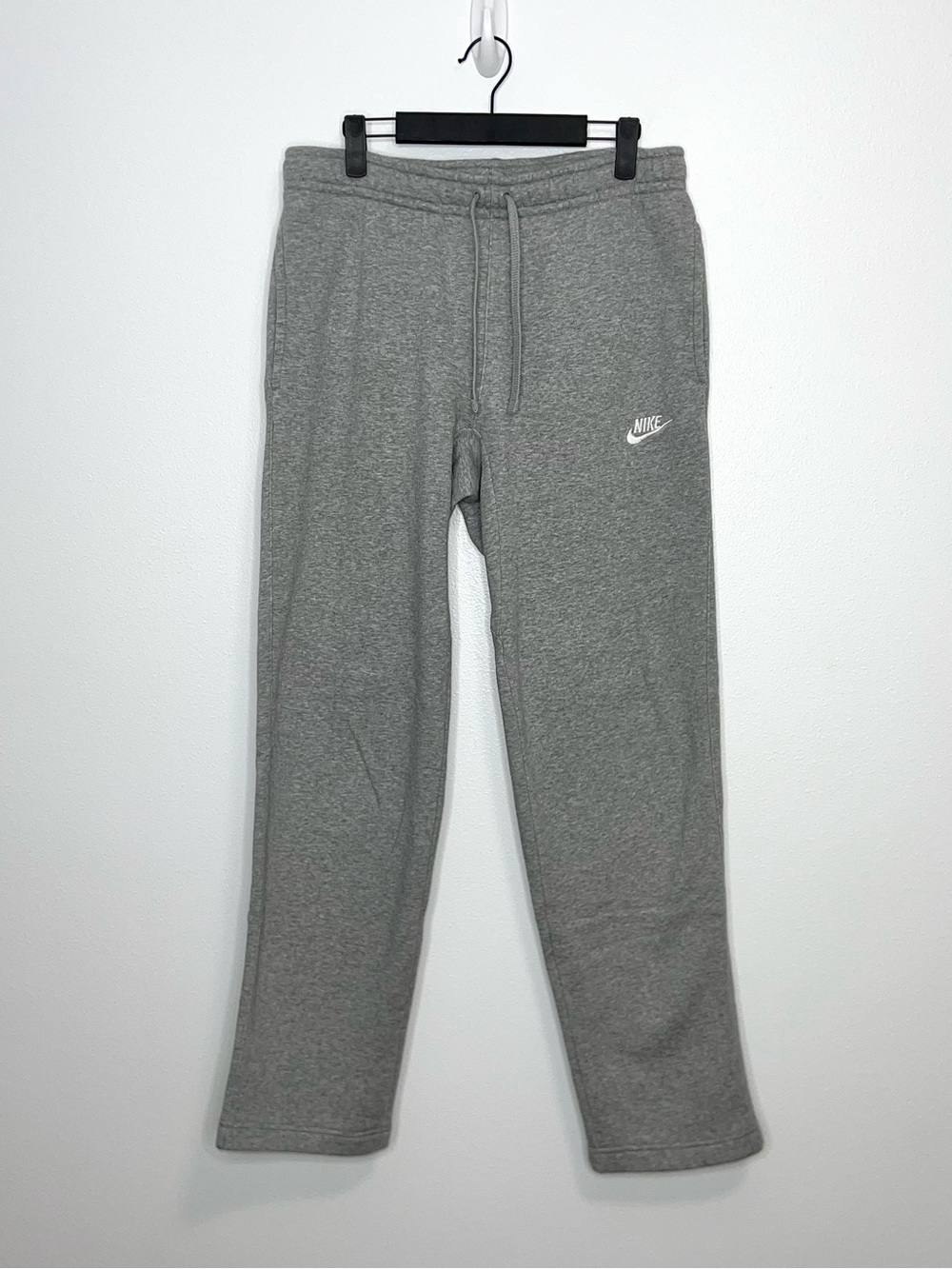 Nike Men’s Sportswear Club Fleece Heather Gray Sweatpants Size Medium Activewear
